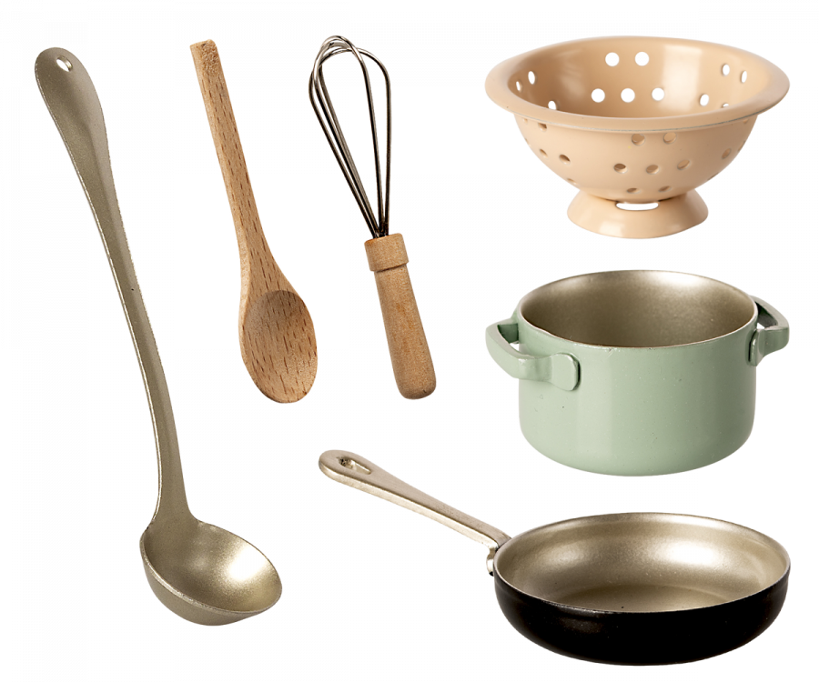Maileg Miniature cooking set