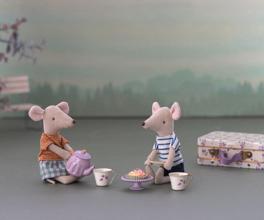 Maileg Afternoon treat, Mouse - Purple Madelaine