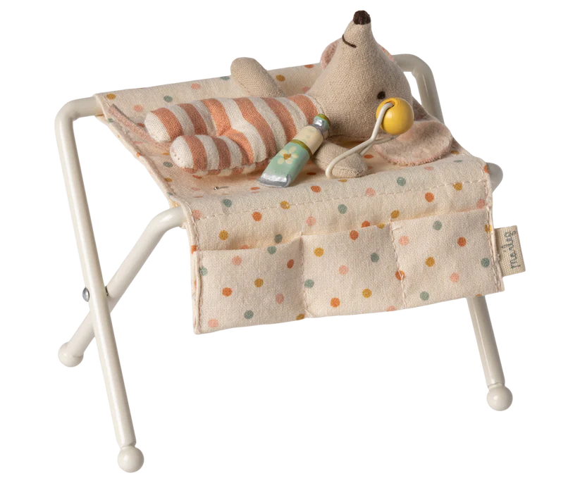 Maileg Nursery table, Baby mouse - Off white