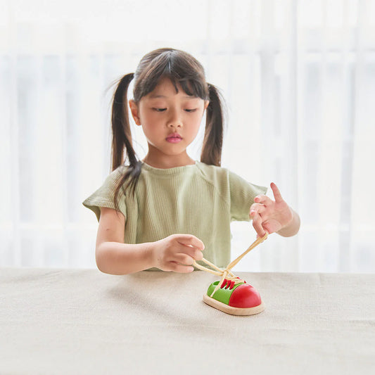PlanToys Tie-Up Shoe