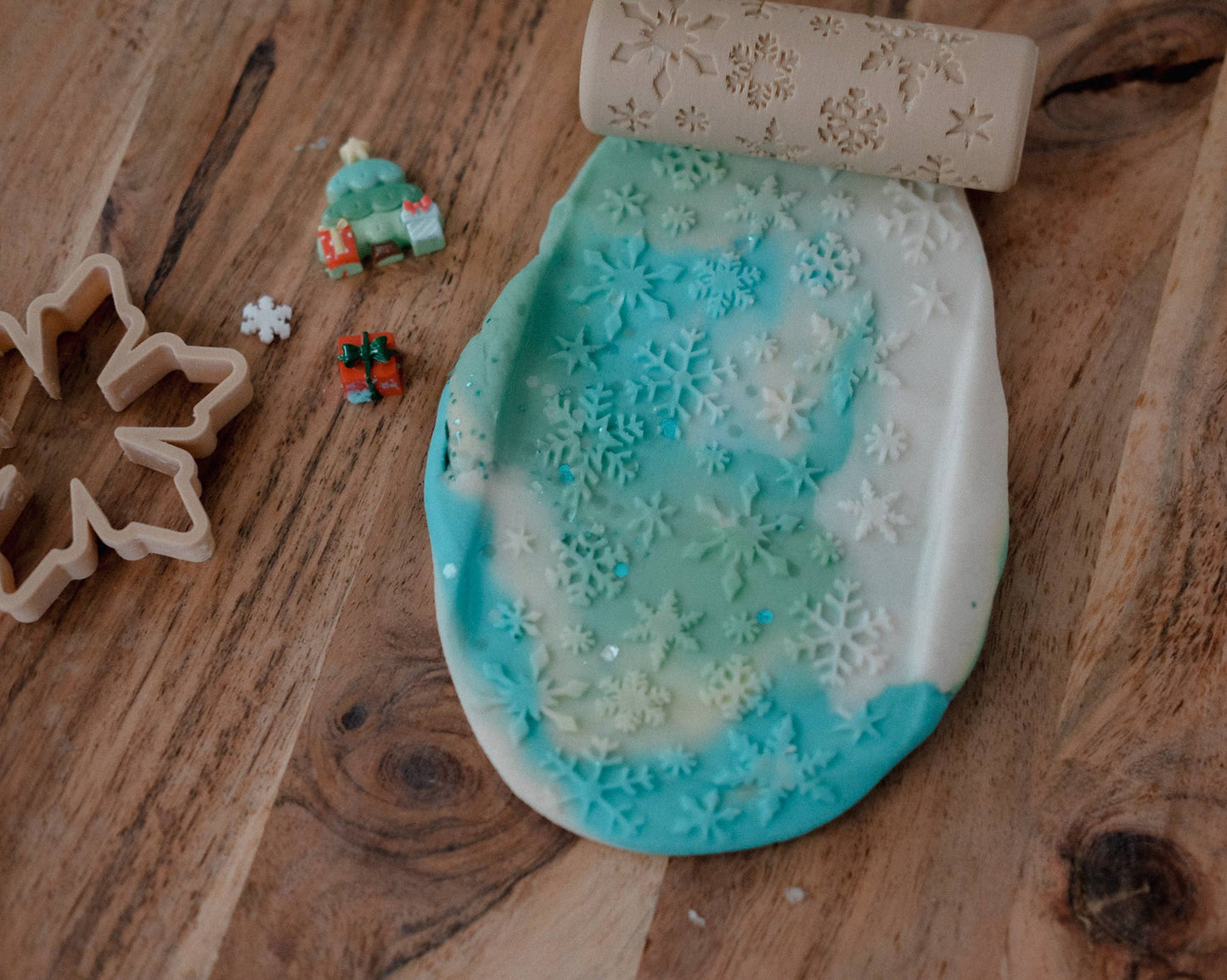 Eco Cutter™ Snowflake Dough Roller