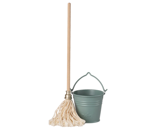 Maileg Bucket & mop, Miniature - Light blue (Teddy Size)