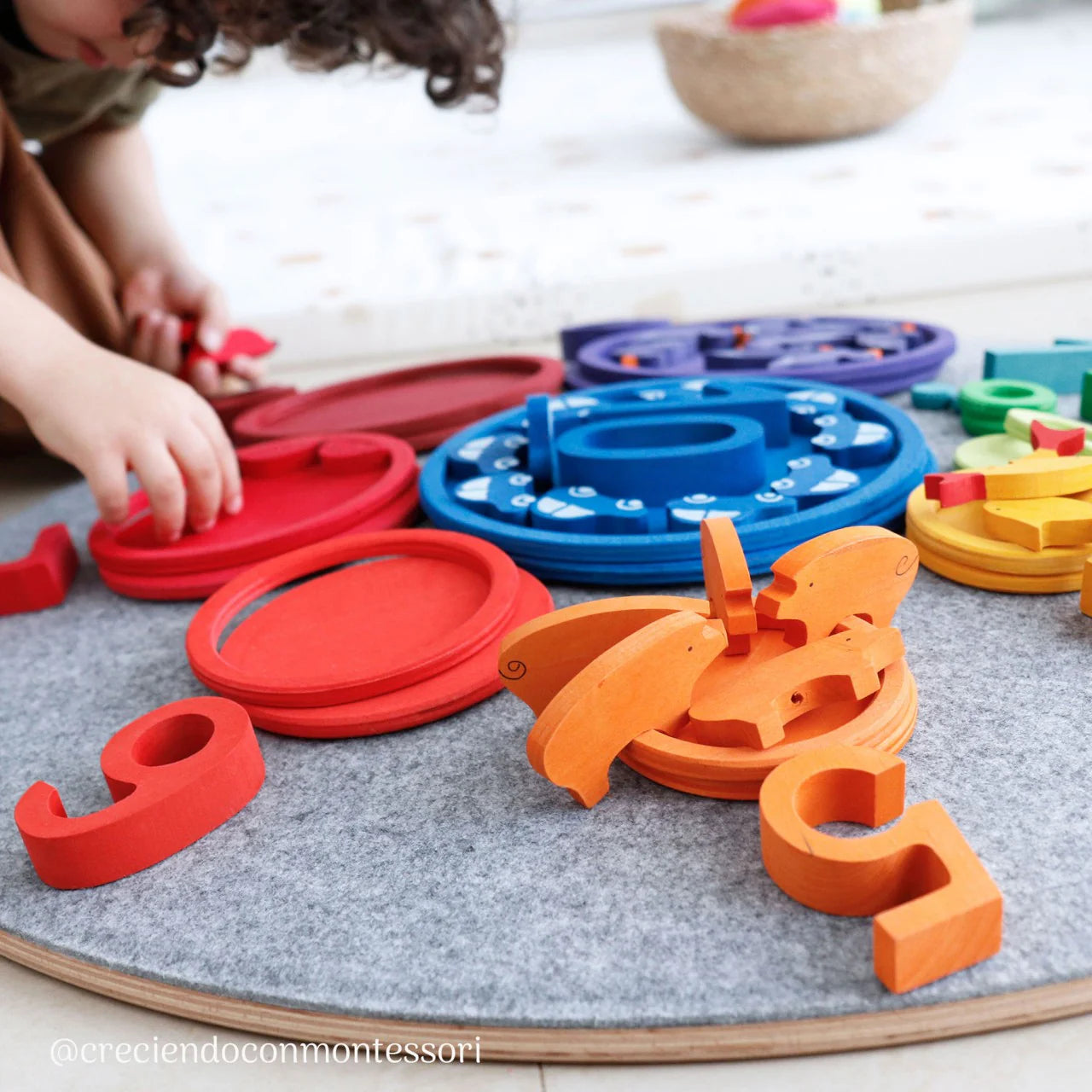Grimm's Learning - Concentric Circles and Rings (10 colours)