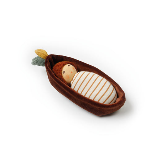 Nanchen Organic Oak Baby Rattle in Bark Bed (Stripe)