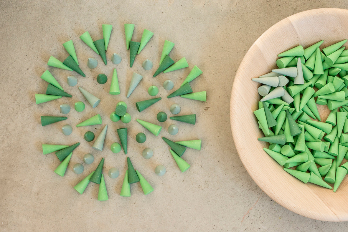 Grapat Wood Mandala Cones 36 pcs (Green)