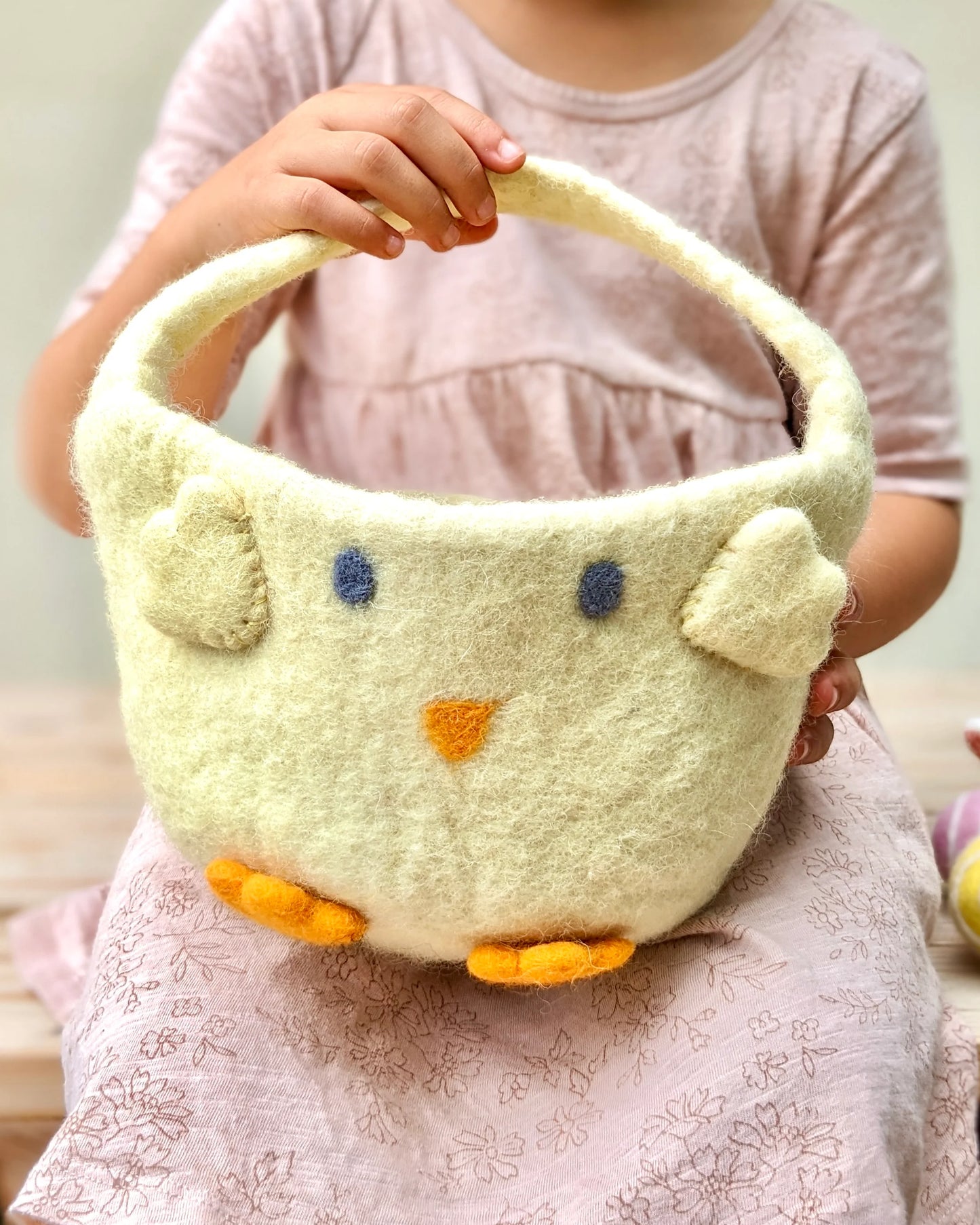 FELT EASTER EGG HUNT BASKET (YELLOW CHICK)