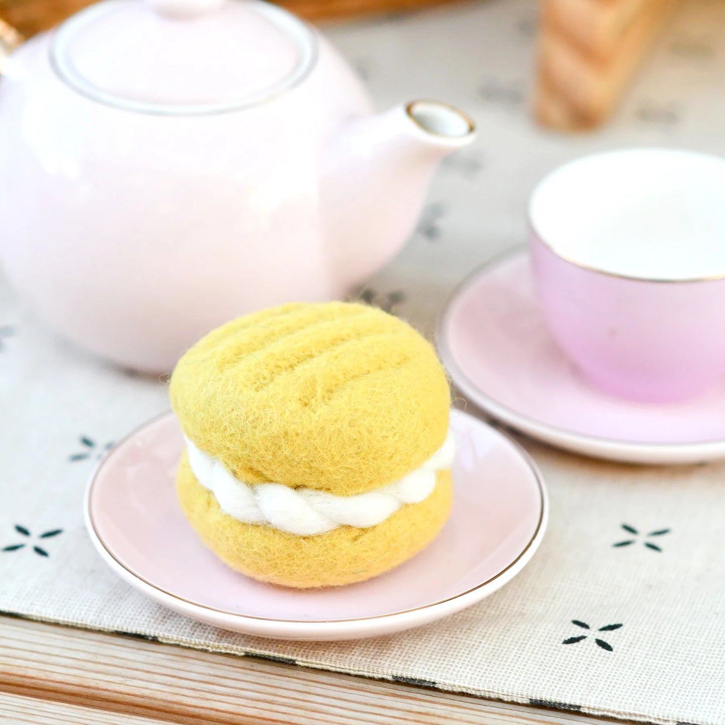 Tara Treasures Felt Yo Yo Biscuit