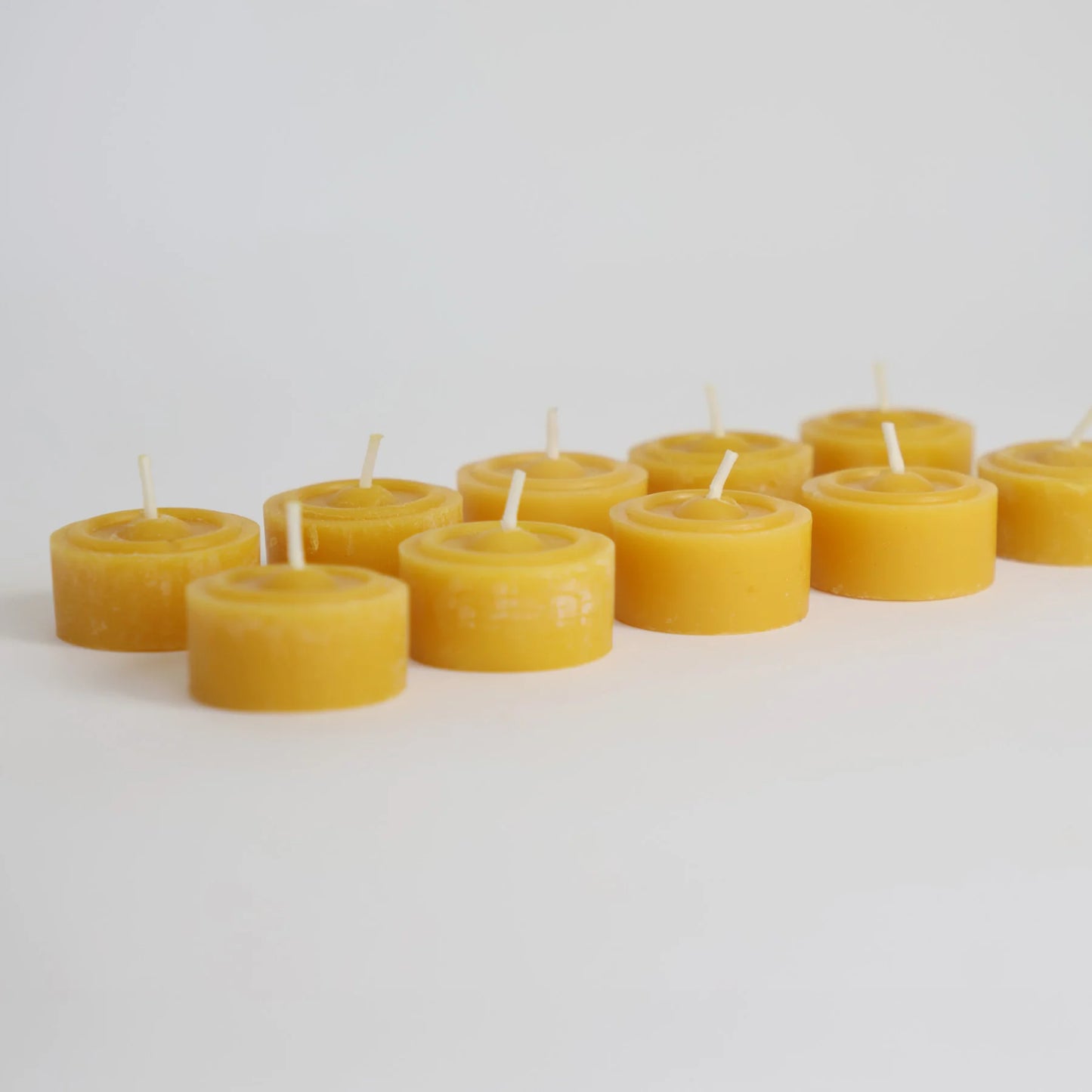 Grimm's 100% Beeswax Tealights (10 pcs)
