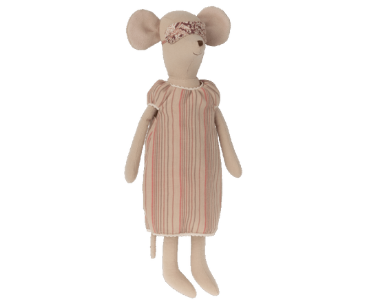 Medium mouse in Nightgown