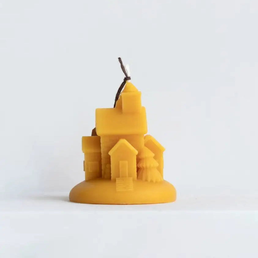 Pure Beeswax Christmas House Candle | 8 x 9 cm