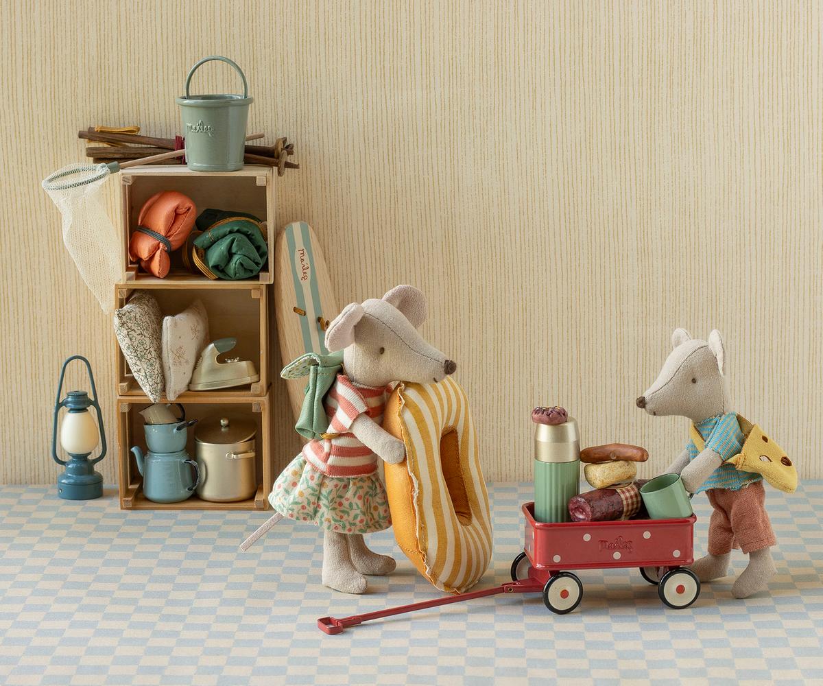 Maileg Red Wagon (Mouse)