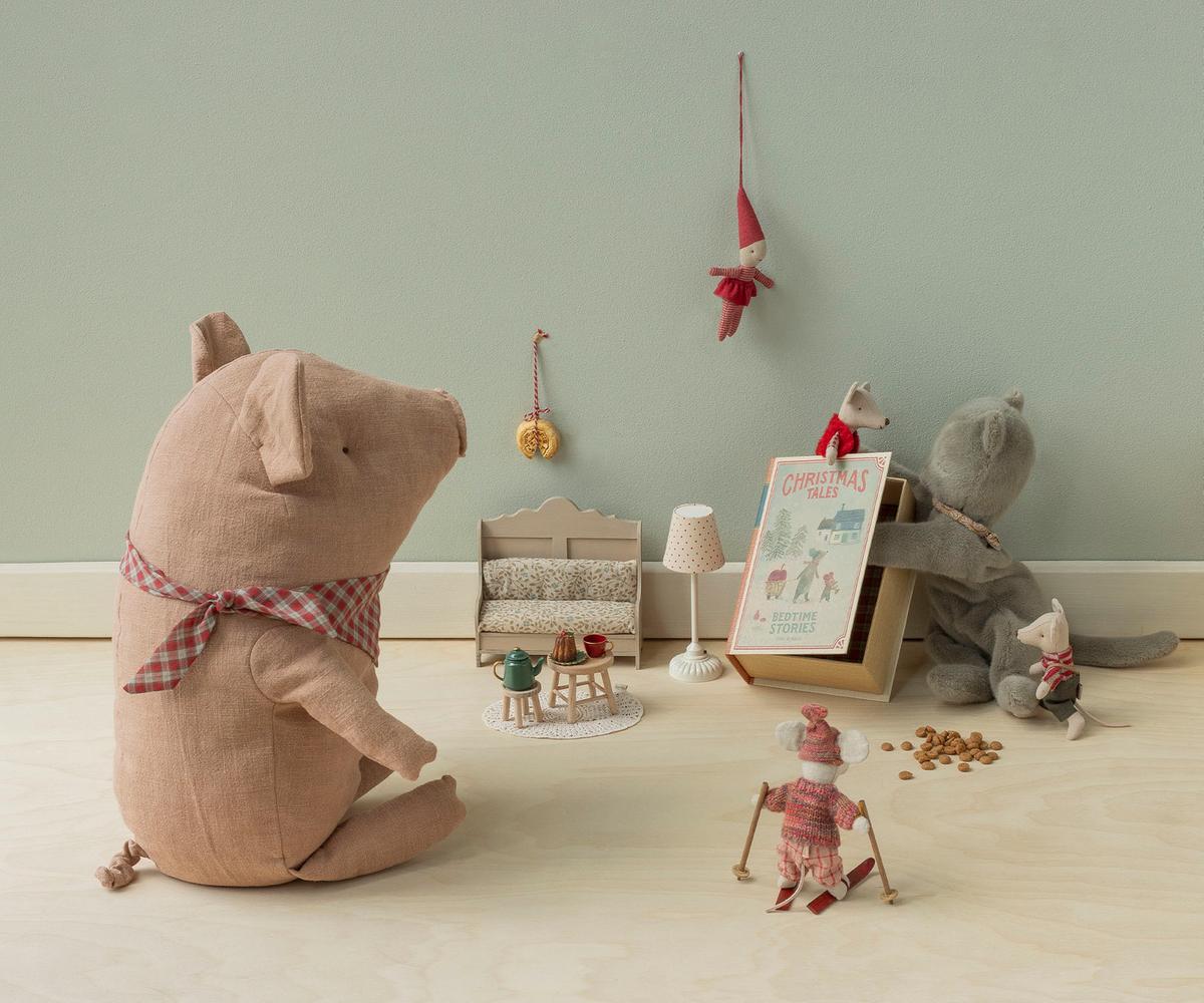 Maileg Christmas twin mice, Little sister and brother in book