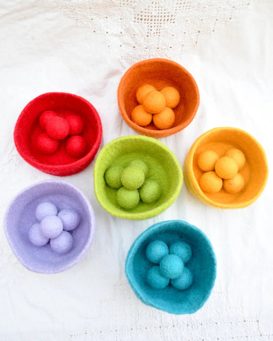 Tara Treasures Wool Felt Balls in a Pouch - Colourful Set 3cm 30 balls
