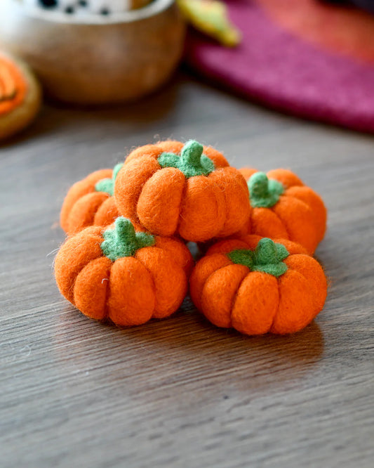 Felt Pumpkins (Bright Orange Coloured) - 5 Pumpkins