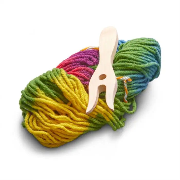Filges Braiding Fork with Filges Wool Yarn