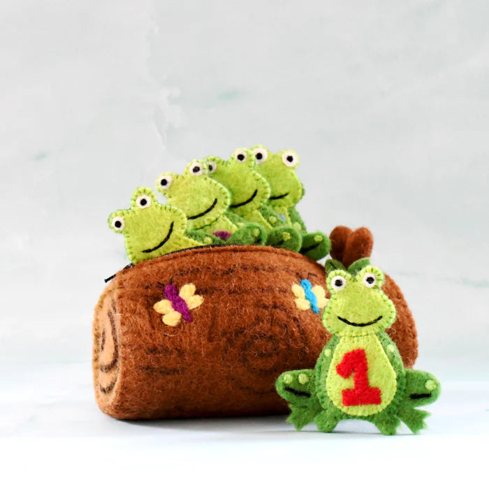 Tara Treasures 5 Little Speckled Frogs with Log Bag - Finger Puppet Set